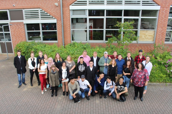 Za Schleswig Holstein Esa Berufsbildungszentrum Plön - Abschlussklassen 2017